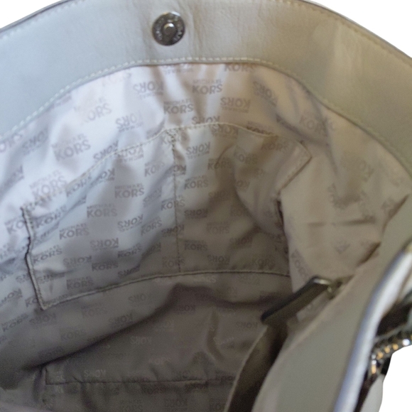 Michael Kors Gray Jet Set Chain Leather Tote Shoulder Bag - Picture 9 of 13